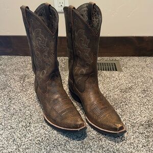 Ariat Women’s Cowboy Boots